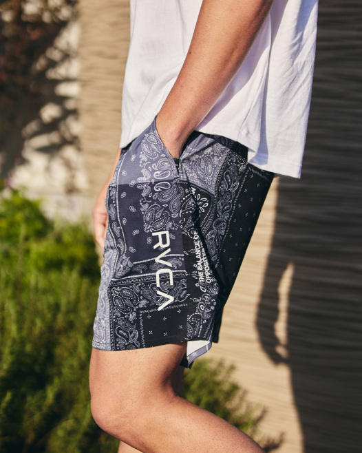 ☆バンドルセール☆【OUTLET】RVCA メンズ BANDANA SHORTS ウォーク