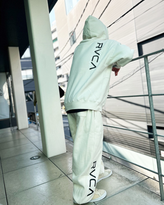 OUTLET】【オンライン限定】RVCA メンズ RVCA LAYER ZIP HOODIE ...